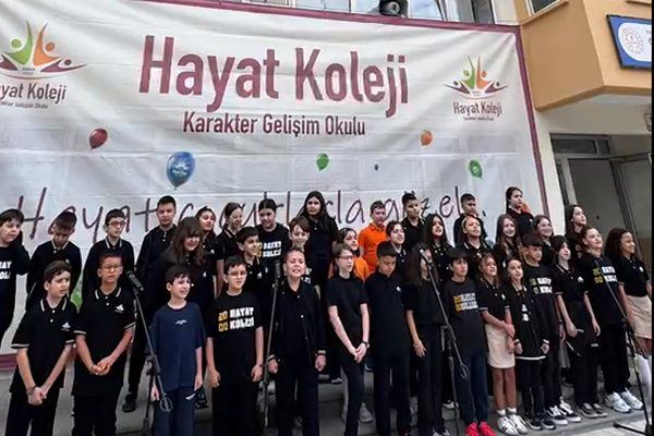Okulda İlk G&uuml;n&uuml;m 